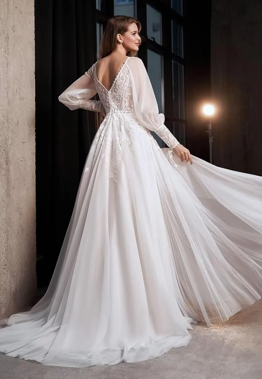 Beach Boho Wedding Dresses for Bride 2025 Sexy V Neck Bridal Dress for Women Lace Appliqued Long Ball Gown with Train