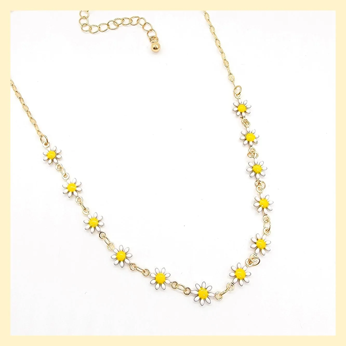 Enamel Daisy Flowers Necklace