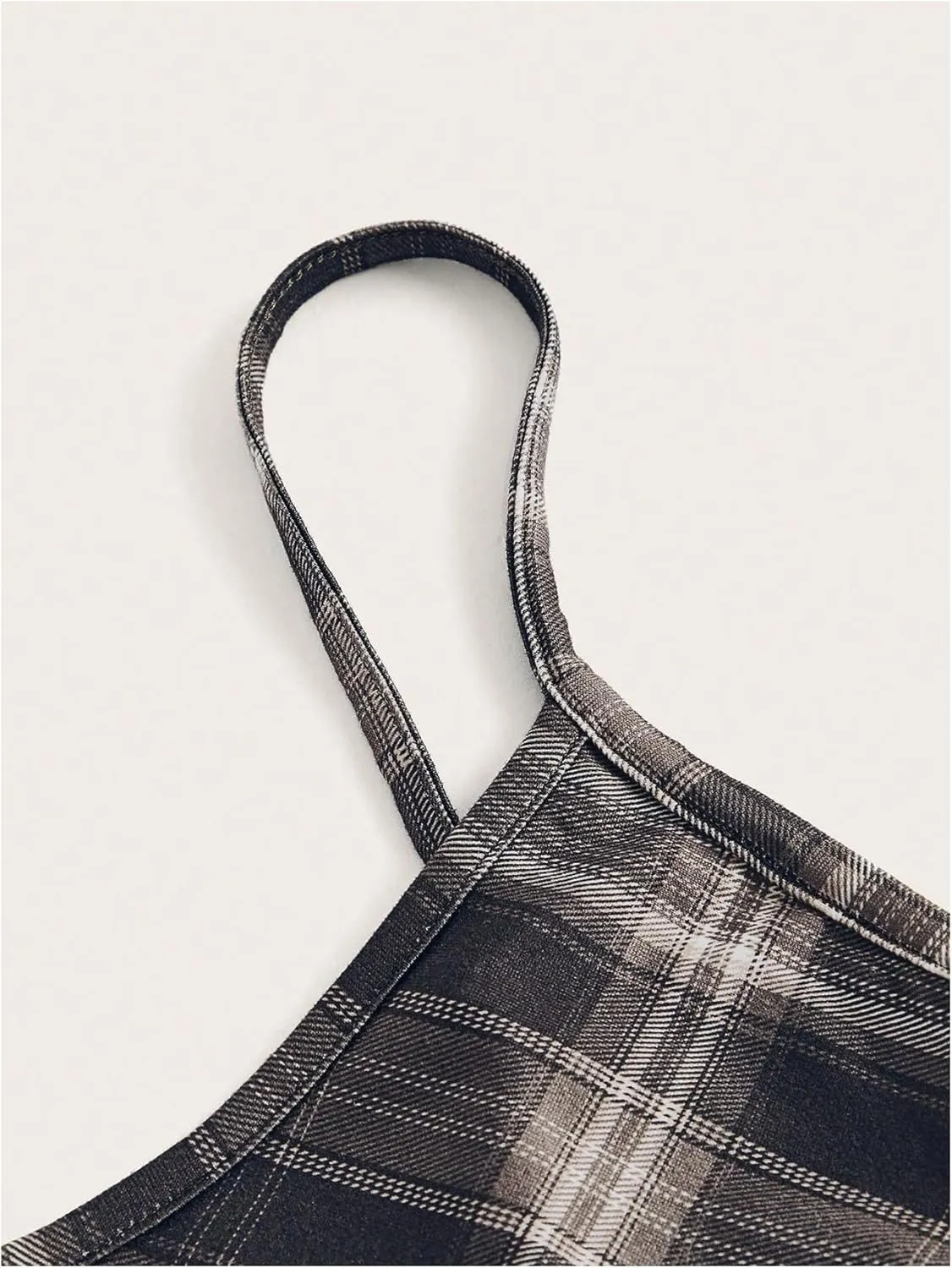 WDIRARA Women's Plaid Spaghetti Strap Cami Dress Sleeveless Flared Hem Mini Dress